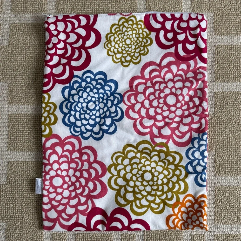 New Itzy Ritzy Set of 2 Waterproof Wet Bags Zipper Pouch Travel Floral Green